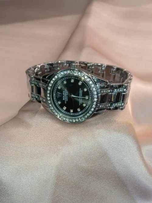 ساعة روليكس يد سوداء مطرزة ⌚💎
