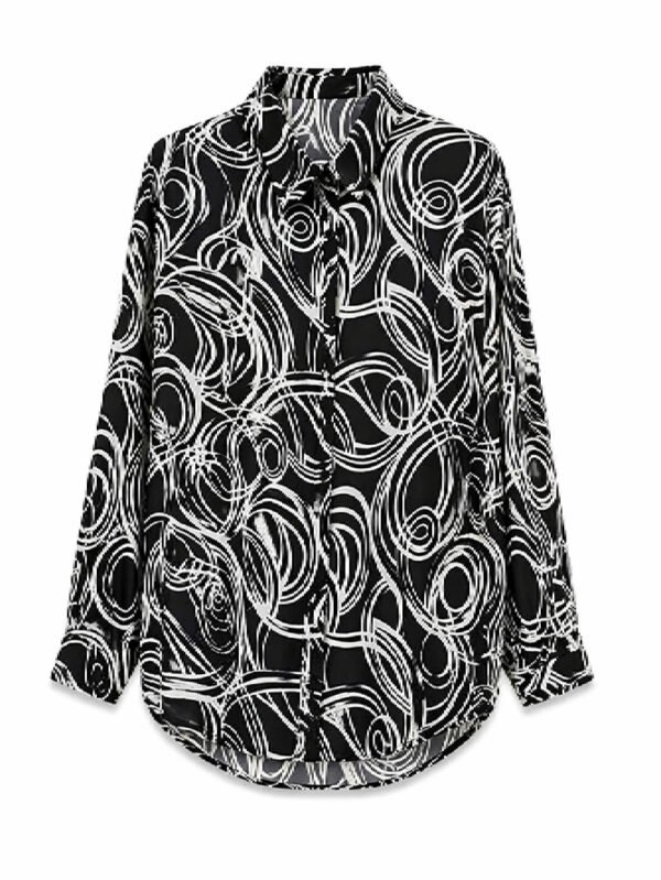 طقم حريمي (قميص + بنطلون) برسومات عصرية – ستايل شيك ومريح