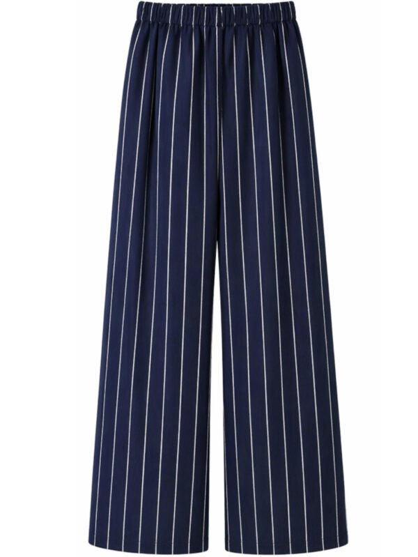 طقم حريمي (قميص + بنطلون) مخطط – ستايل كلاسيك شيك