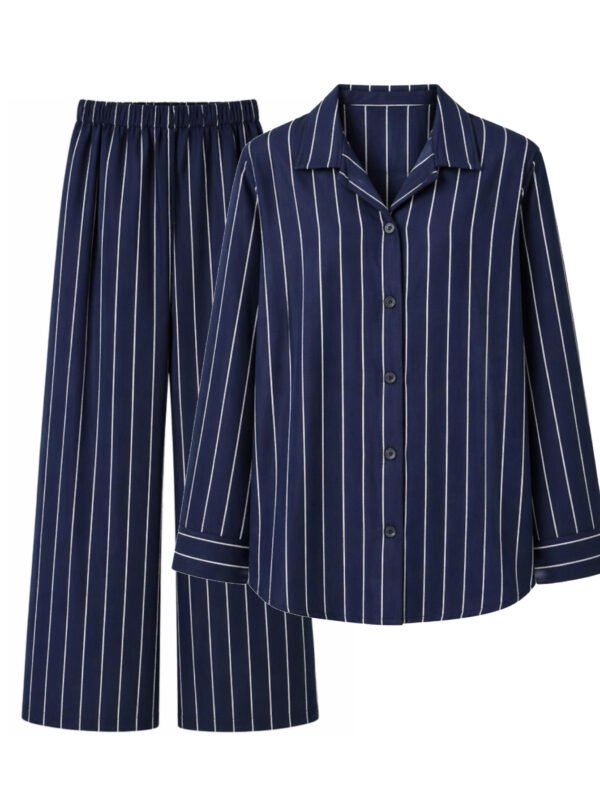 طقم حريمي (قميص + بنطلون) مخطط – ستايل كلاسيك شيك