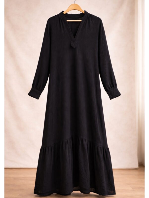 فستان سادة بستايل ناعم مريح مناسب للكاجول لوك