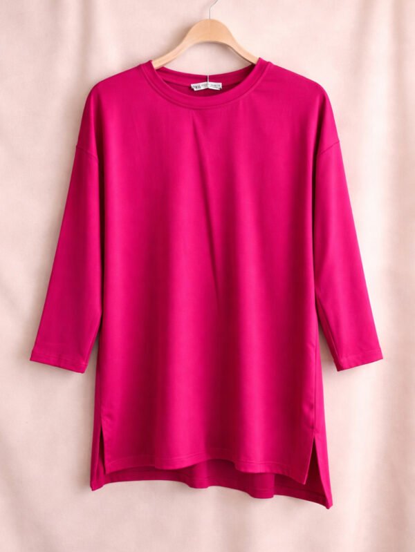 بلوزة حريمي سادة بستايل كاجوال مريح